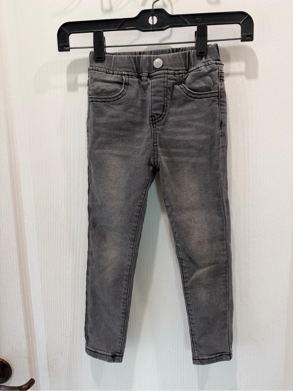 SHEIN Kids Gray Stretch Denim Jeggings with Faux Pockets